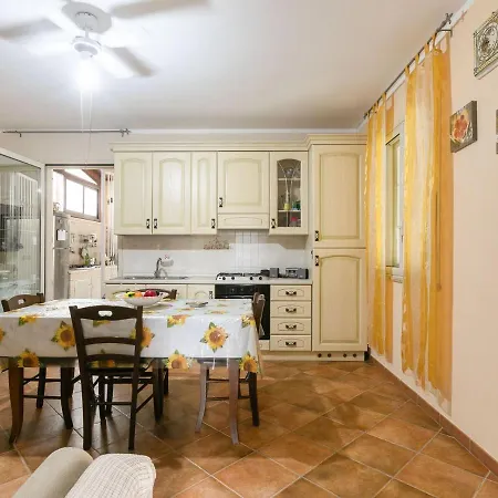Fabulous In With Pool Holiday home