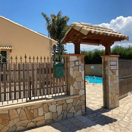 Fabulous In With Pool