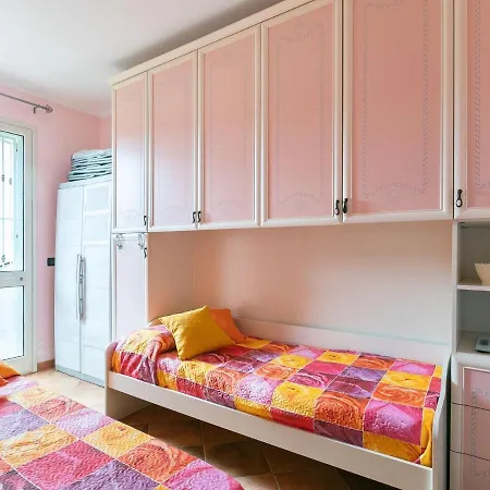 Fabulous In With Pool Holiday home Campofelice Di Roccella